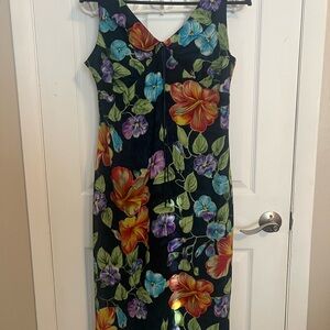 Floral Elegance Maxi Dress - Multicolor